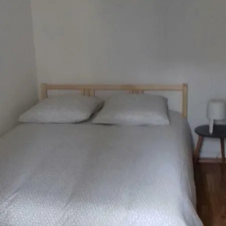 1 Bd Apt In Old Center